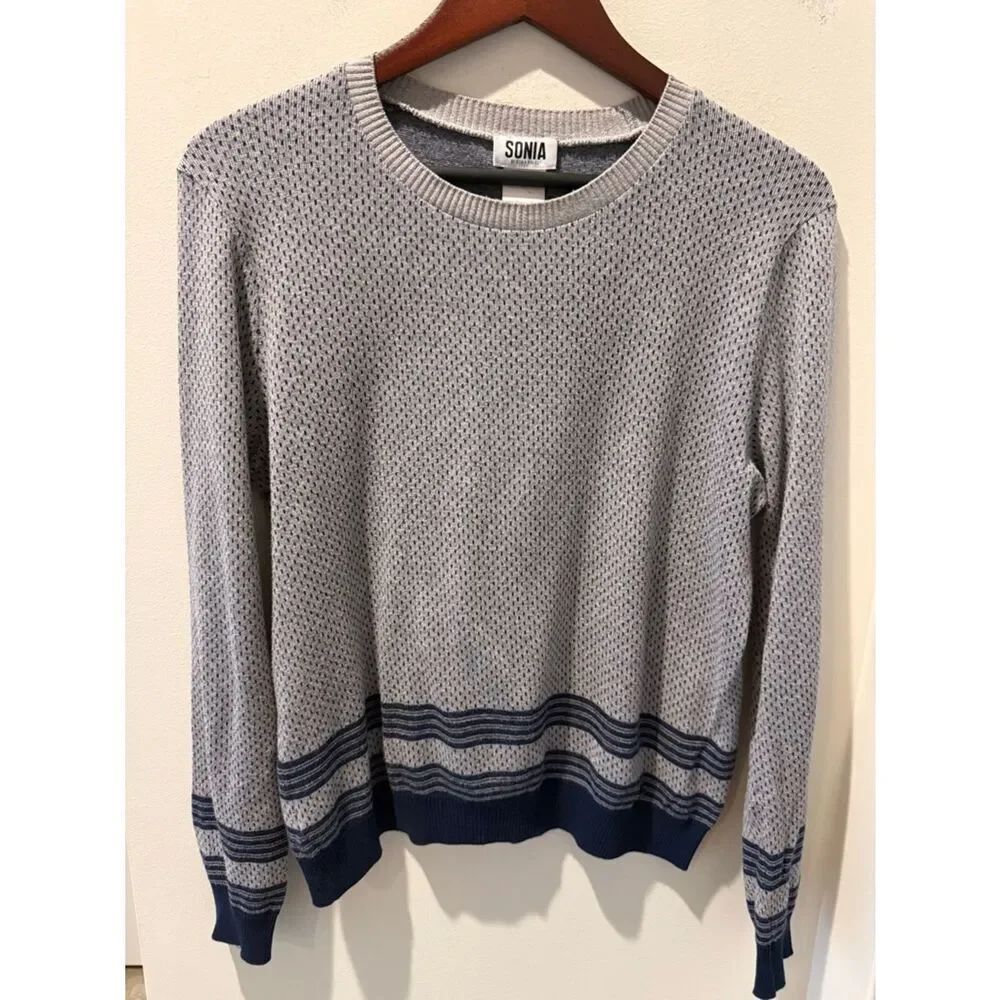 Sonia by Sonia Rykiel Light Gray Crewneck Sweater with Navy Trim lightweight szL